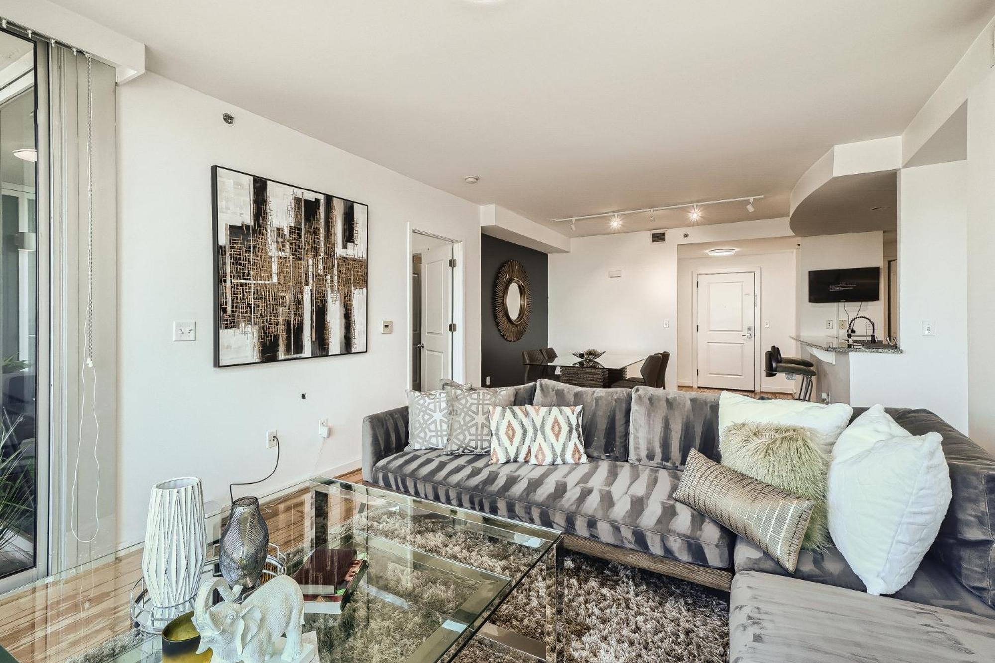 Sunlight Sanctuary 2bed - 2bath *