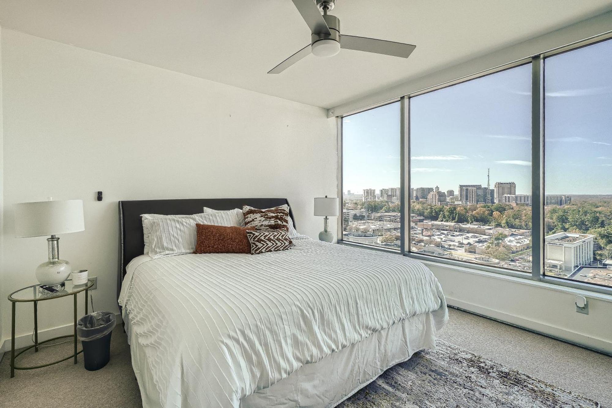 Sunlight Sanctuary 2bed - 2bath * Atlanta