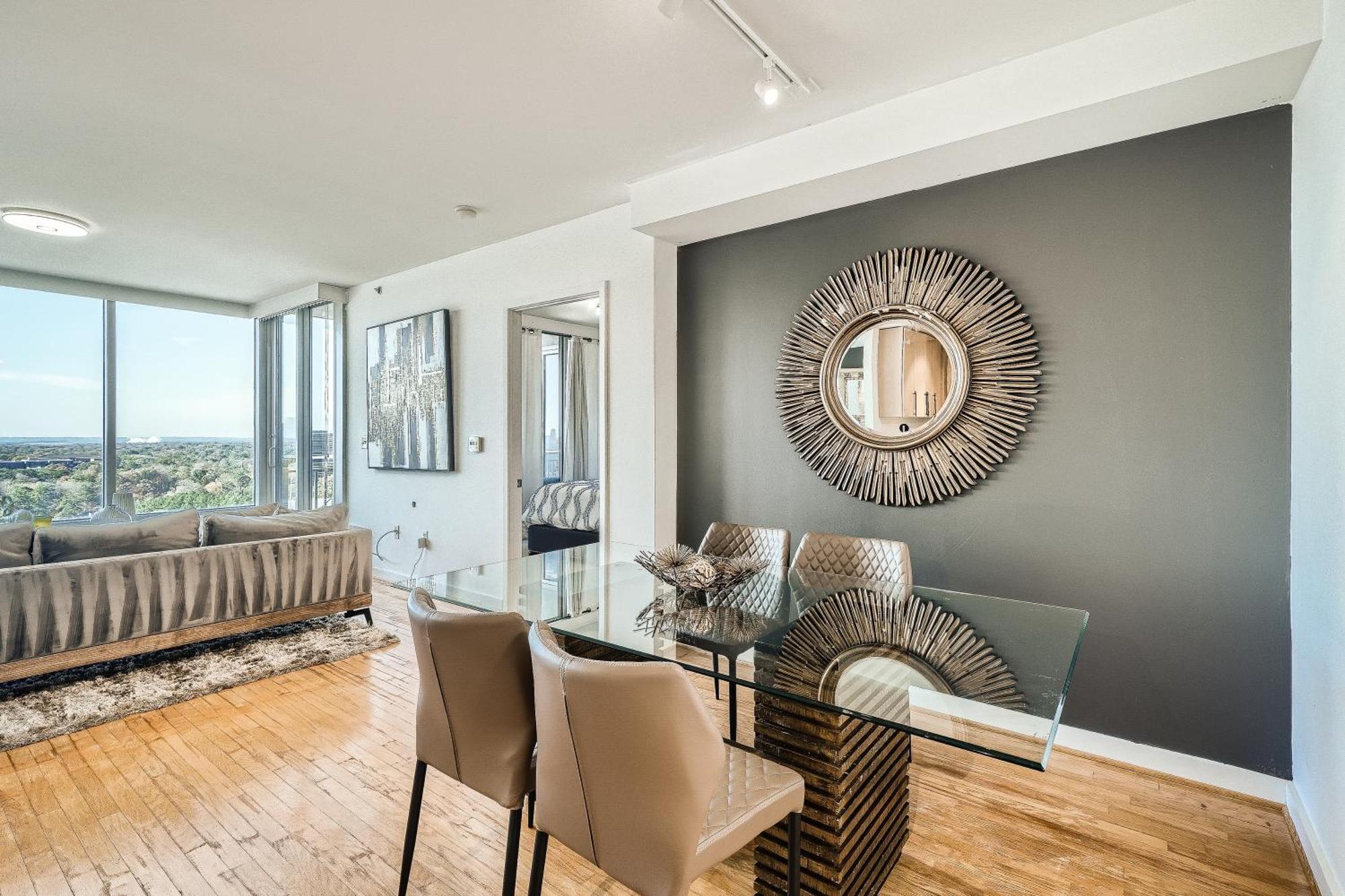 Sunlight Sanctuary 2bed - 2bath Appartement